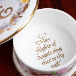 Royal Collection Shop Queen Elizabeth Ii Commemorative Pillbox* Queen Elizabeth Ii Commemorative Range